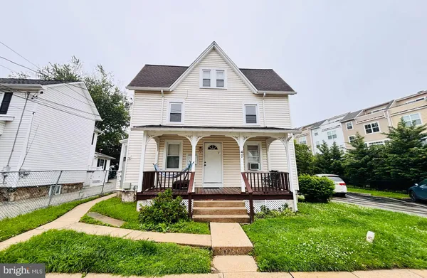 $1,565 | 47 South Merion Avenue, Unit 2, Bryn Mawr, PA 19010