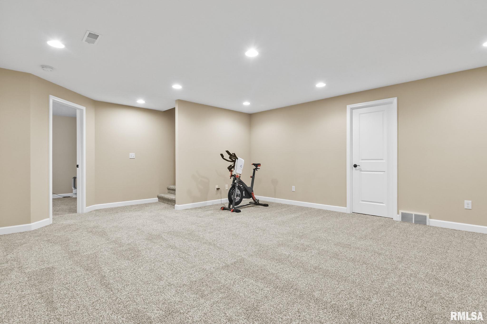 3309 Grassmere Drive Springfield, IL 62711 - Photo 27 of 36