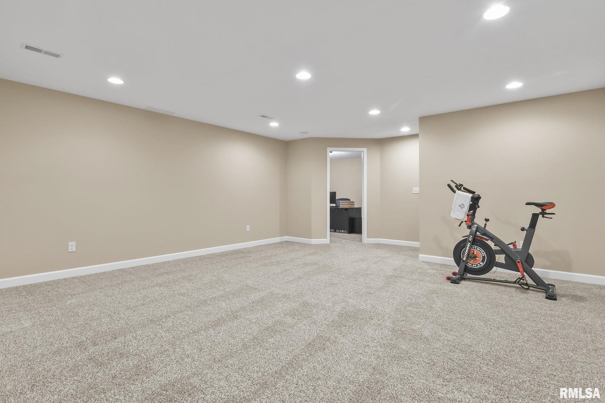 3309 Grassmere Drive Springfield, IL 62711 - Photo 28 of 36