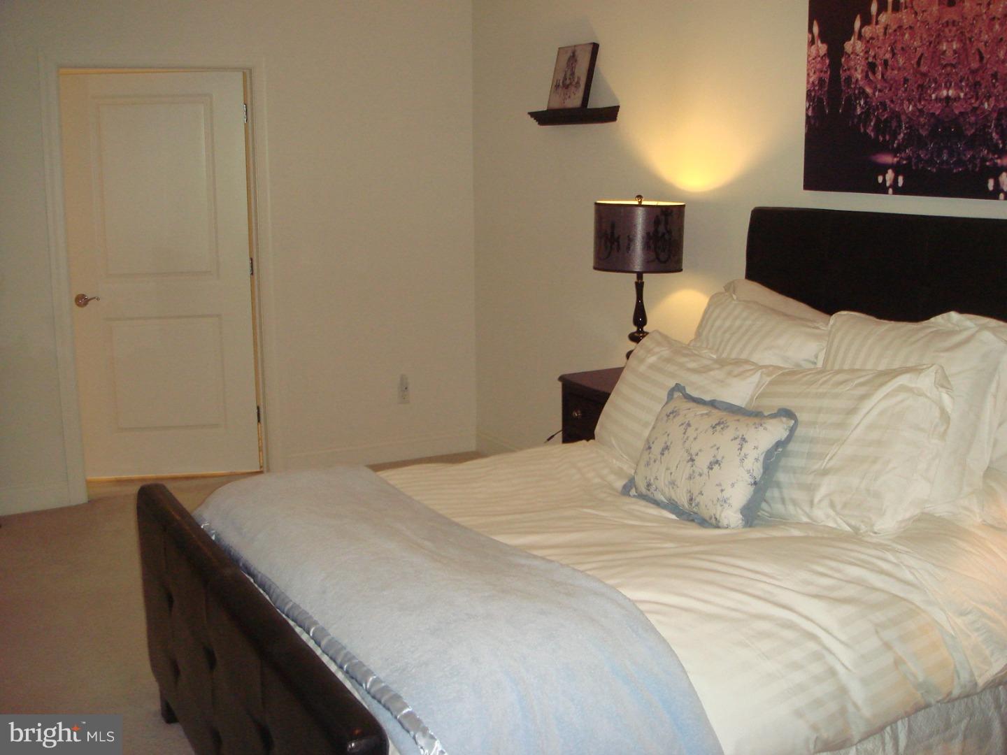 2 North Commerce Square, Unit 302 Robbinsville, NJ 08691 - Photo 10 of 15