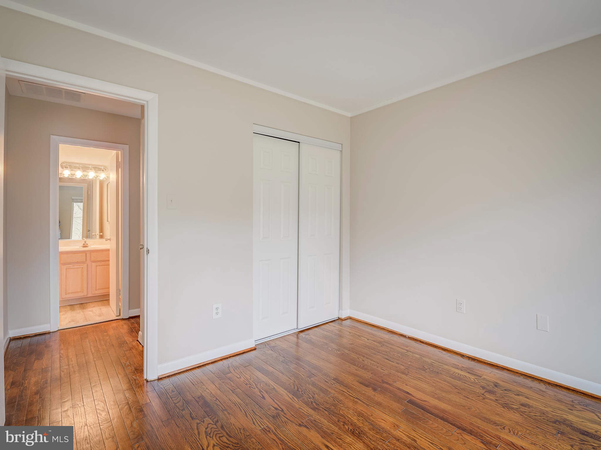 2058 Golf Course Drive Reston, VA 20191 - Photo 19 of 59