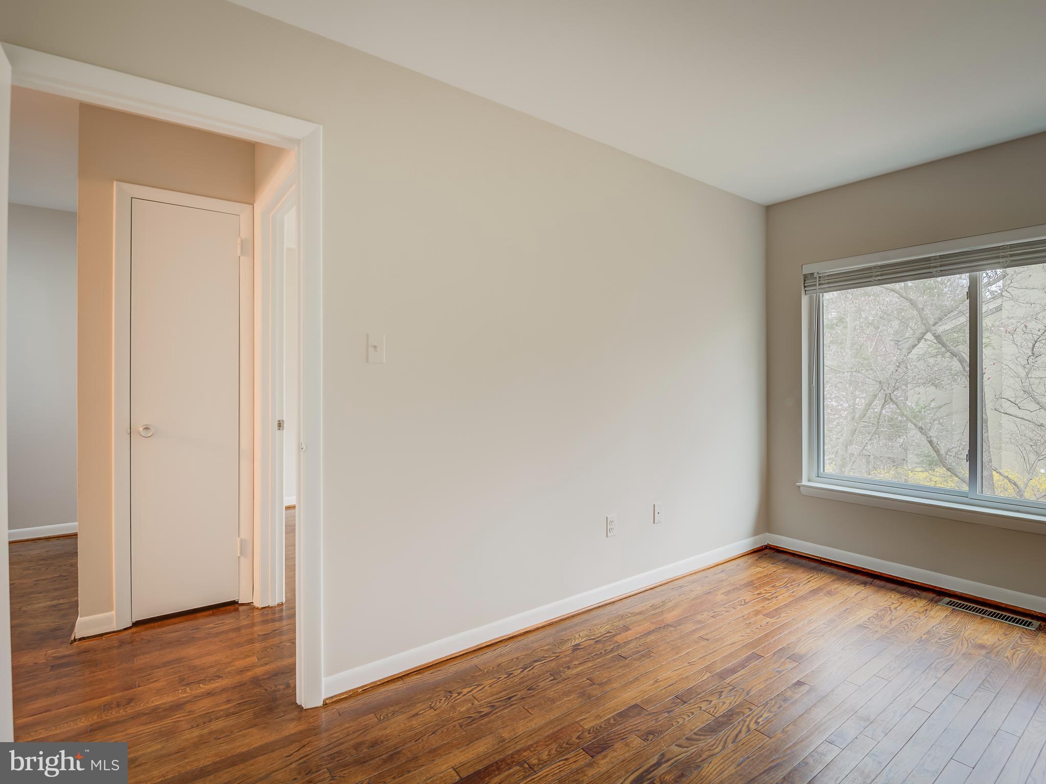 2058 Golf Course Drive Reston, VA 20191 - Photo 24 of 59