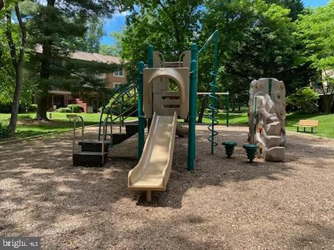 2058 Golf Course Drive Reston, VA 20191 - Photo 56 of 59