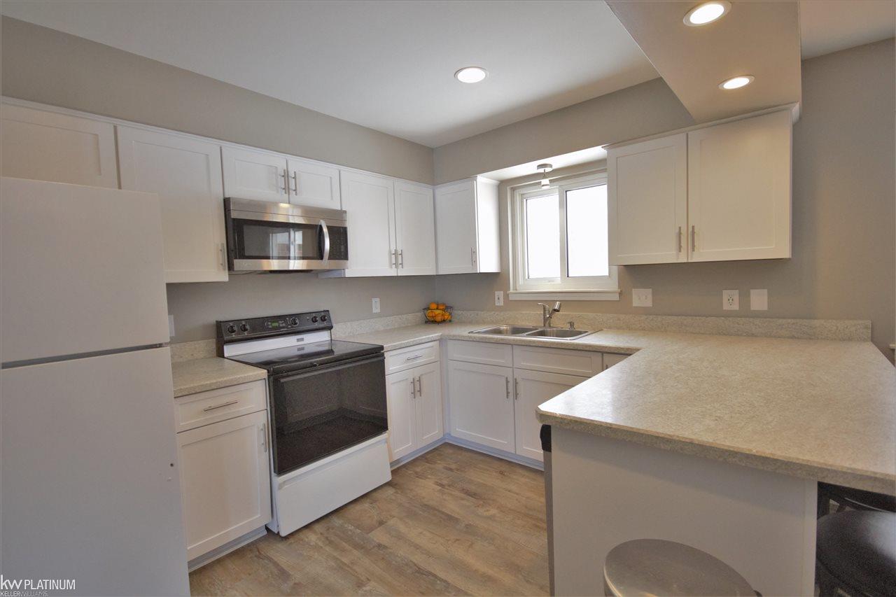 77115 Memphis Ridge Road Richmond, MI 48062 - Photo 9 of 37