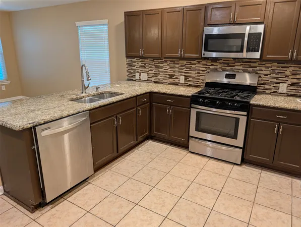 $1,850 | 18920 Sunrise Ranch, Houston, TX 77073