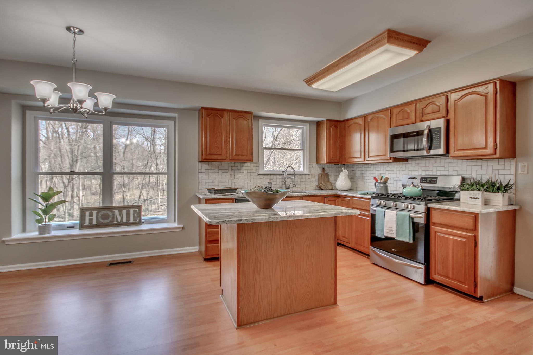 52 Douglass Road Lansdale, PA 19446 - Photo 2 of 20 Gallery Image 2