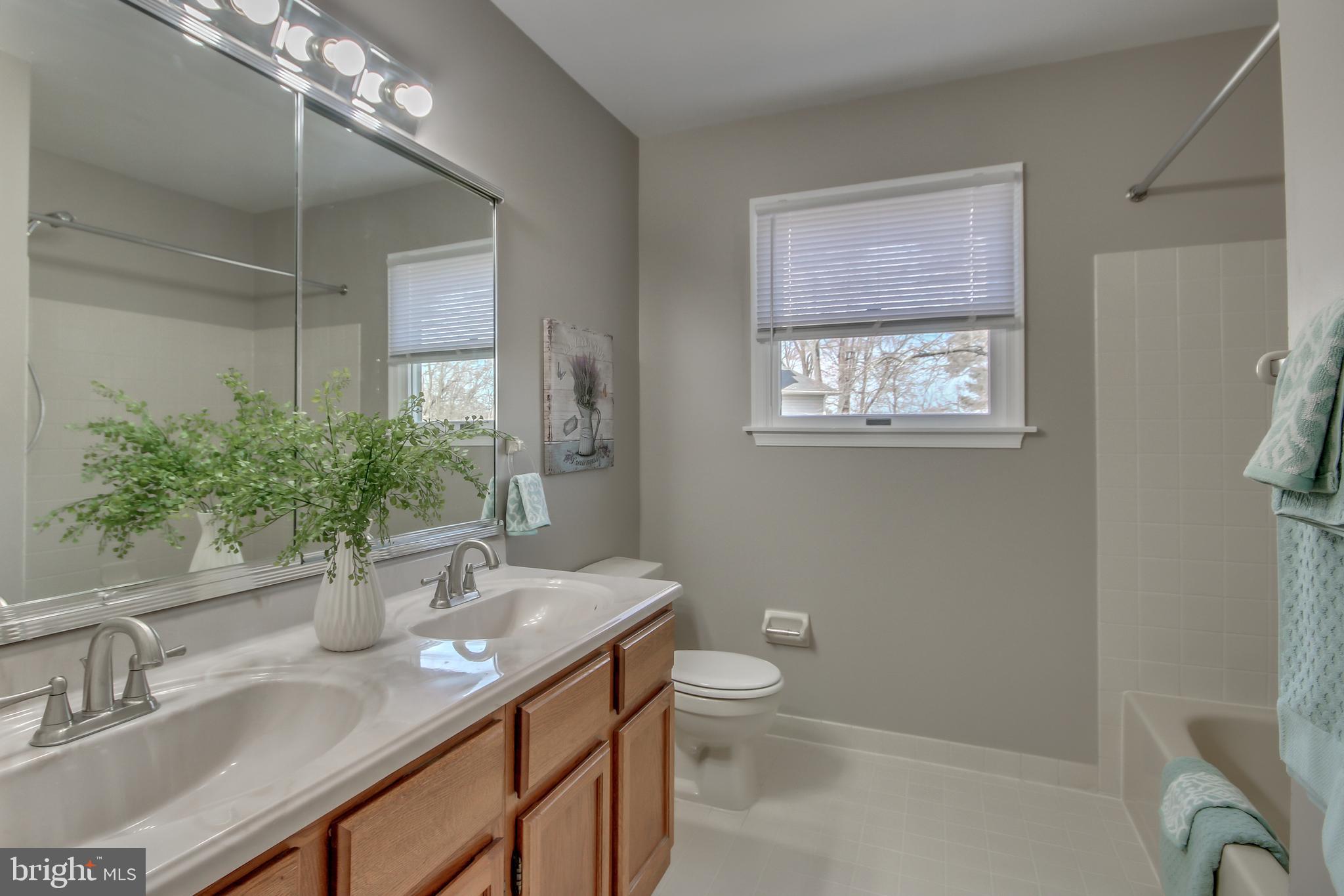 52 Douglass Road Lansdale, PA 19446 - Photo 12 of 20 Gallery Image 12