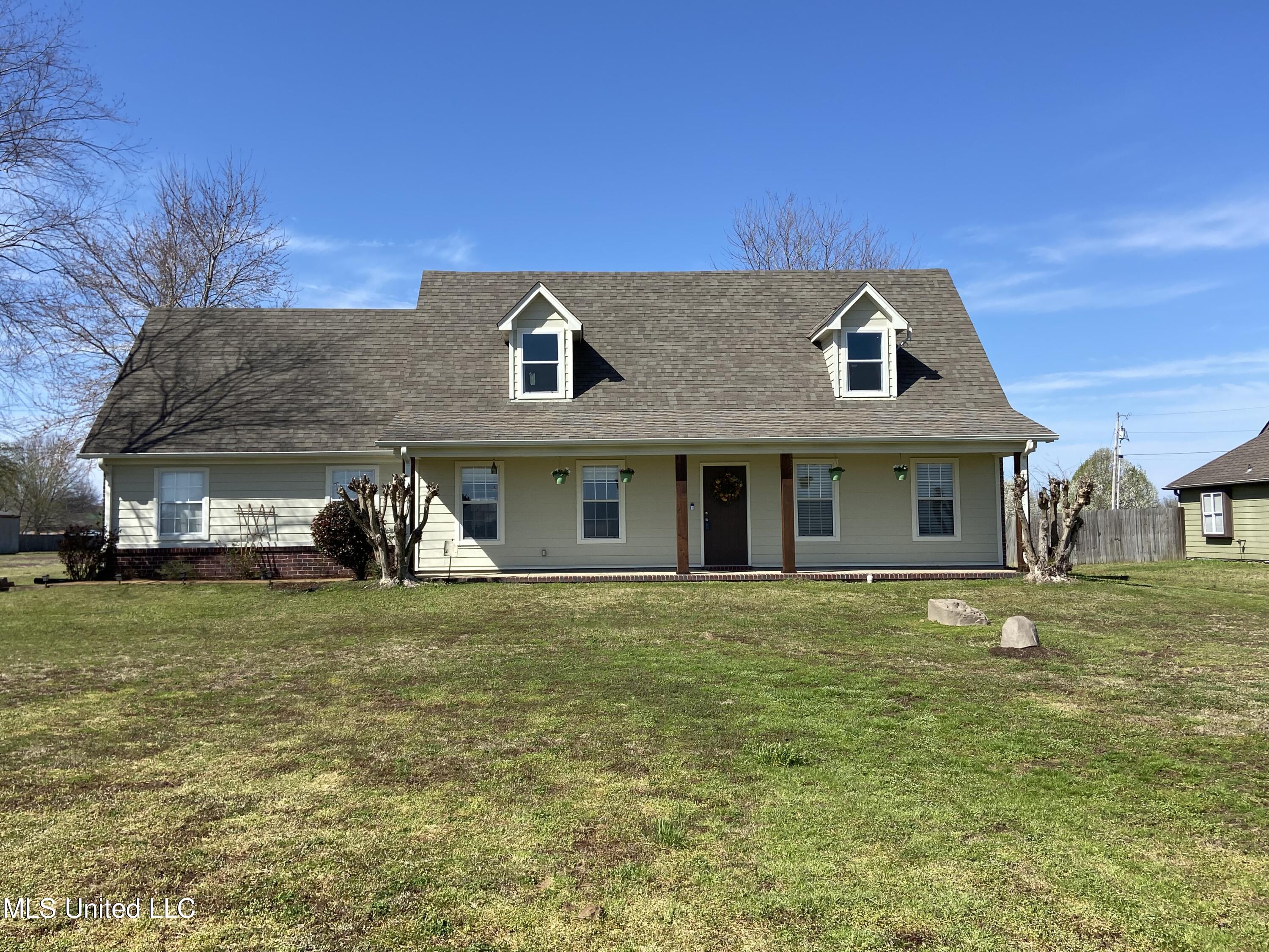 4596 Holly Springs Road Hernando, MS 38632 - Photo 1 of 27 IMG_5773