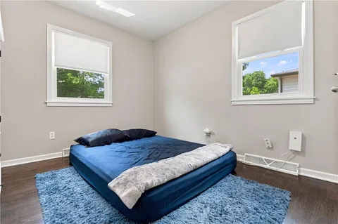 $320,000 | 12104 West 93rd Street, Lenexa, KS 66215