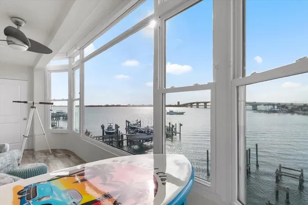 $1,175,000 | 174 Golden Gate Point, Unit 32, Sarasota, FL 34236