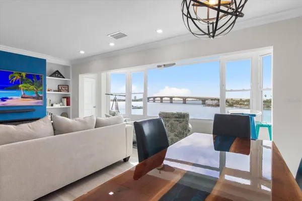 $1,175,000 | 174 Golden Gate Point, Unit 32, Sarasota, FL 34236