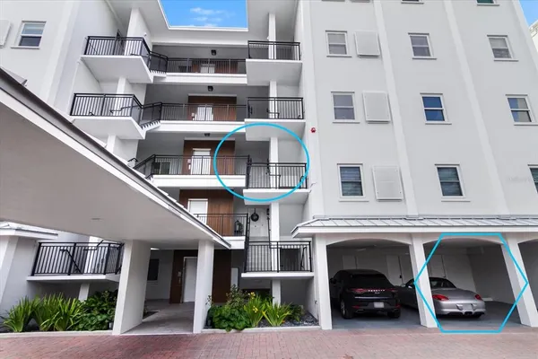$1,175,000 | 174 Golden Gate Point, Unit 32, Sarasota, FL 34236