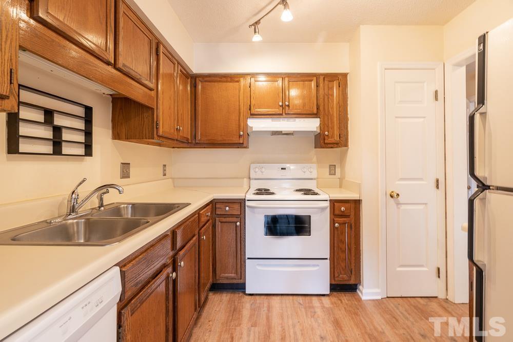 2023 Trexler Court Raleigh, NC 27606 - Photo 7 of 30