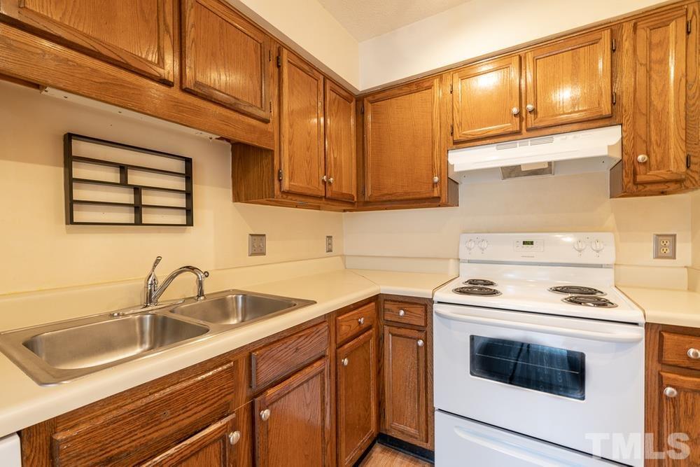 2023 Trexler Court Raleigh, NC 27606 - Photo 8 of 30