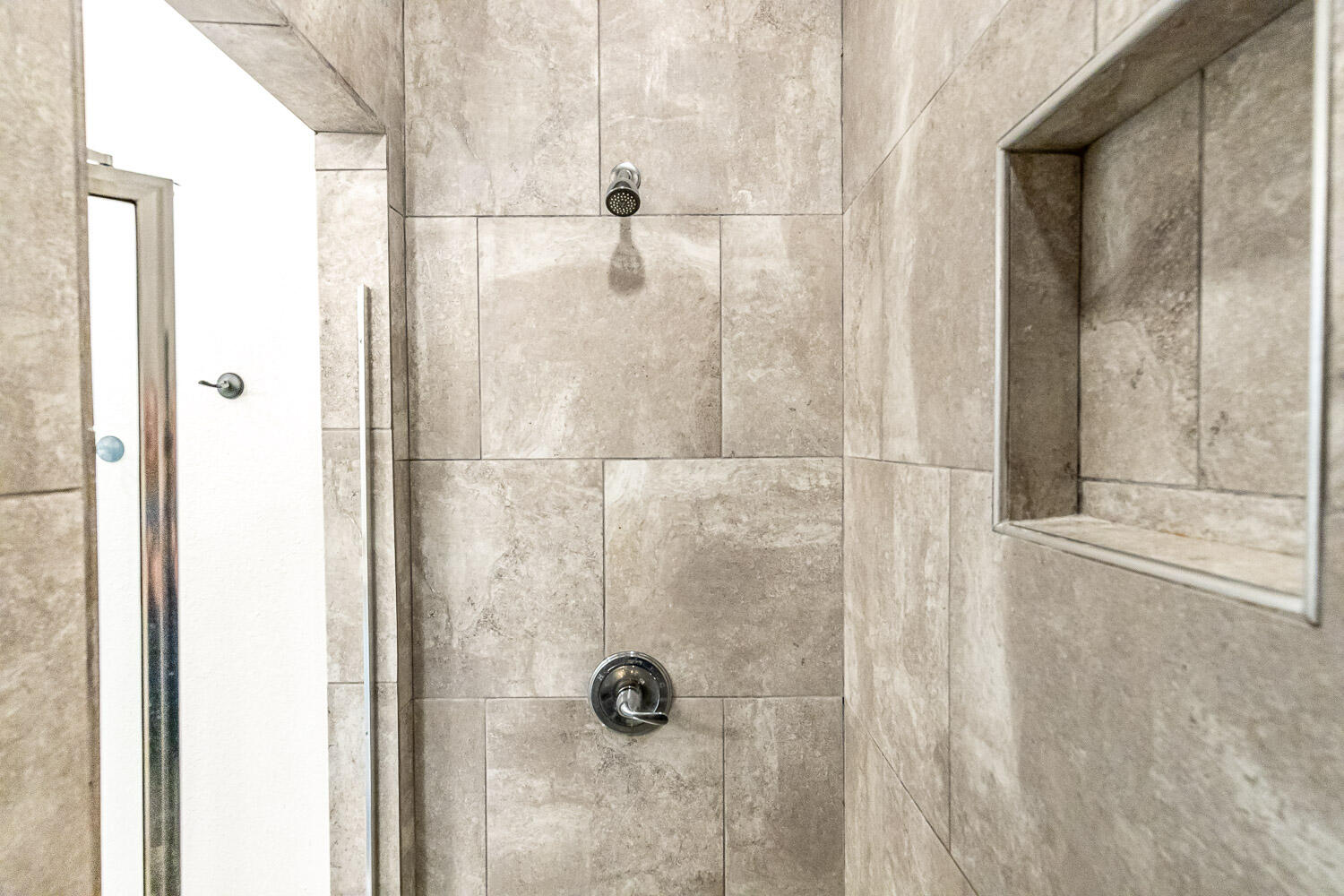 2005 102nd Street, Unit B Lubbock, TX 79423 - Photo 12 of 33 1000003139