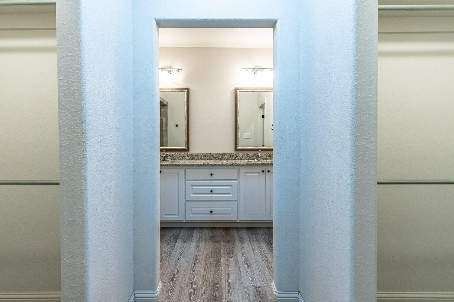 2005 102nd Street, Unit B Lubbock, TX 79423 - Photo 9 of 33 1000003137