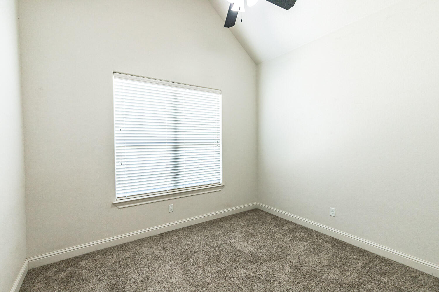 2005 102nd Street, Unit B Lubbock, TX 79423 - Photo 10 of 33 1000003141