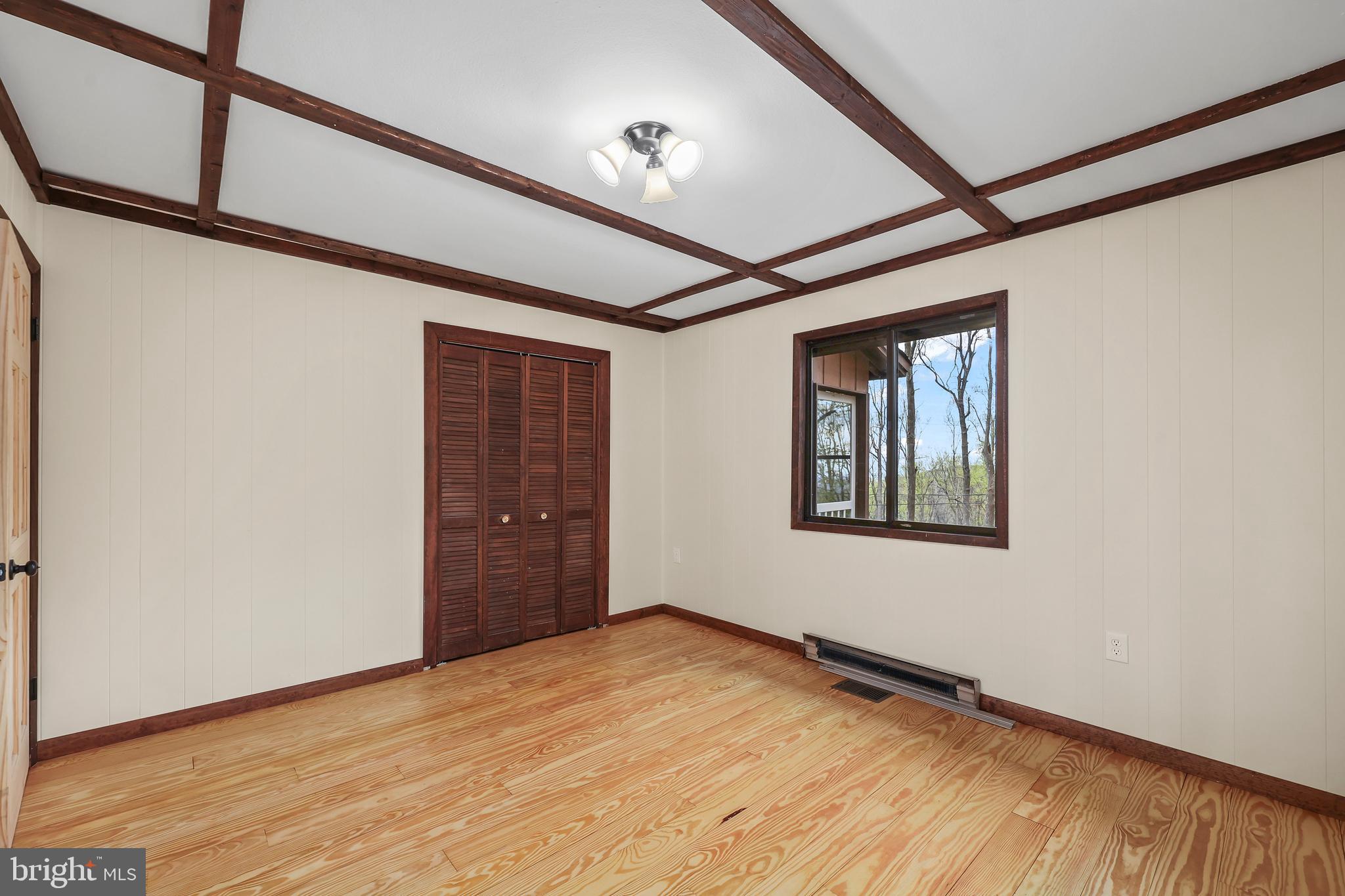 758 Club House Road Front Royal, VA 22630 - Photo 14 of 50 a view of an empty room