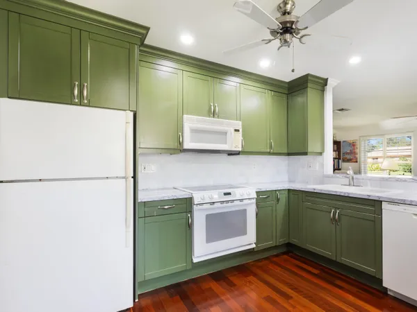 $300,000 | 517 Southeast 27th Terrace, Boynton Beach, FL 33435