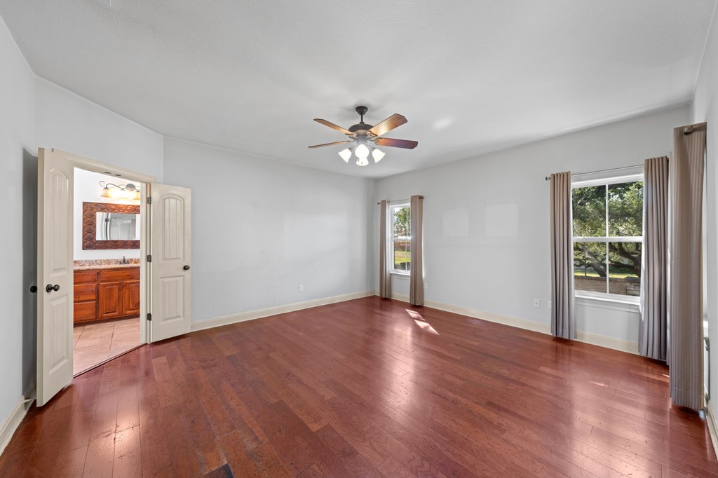 100 St Andrews Loop Kerrville, TX 78028 - Photo 14 of 32