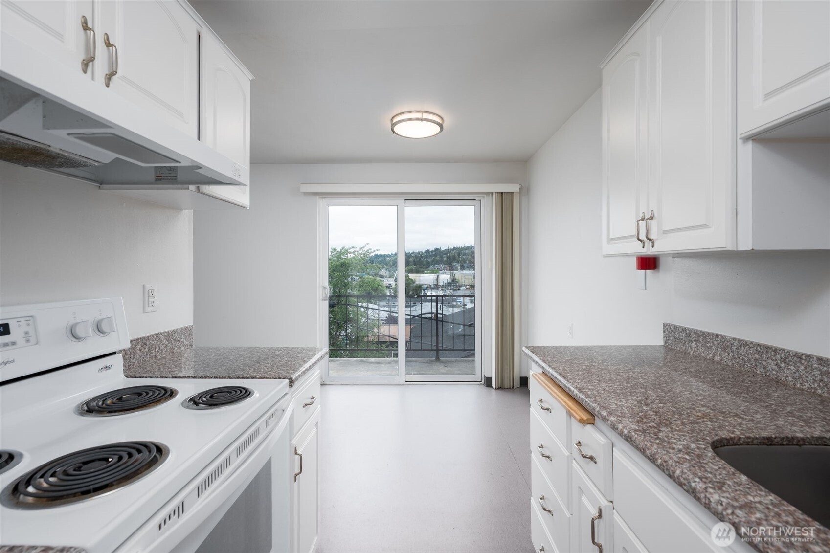 600 West Emerson Street Seattle, WA 98119 - Photo 12 of 15