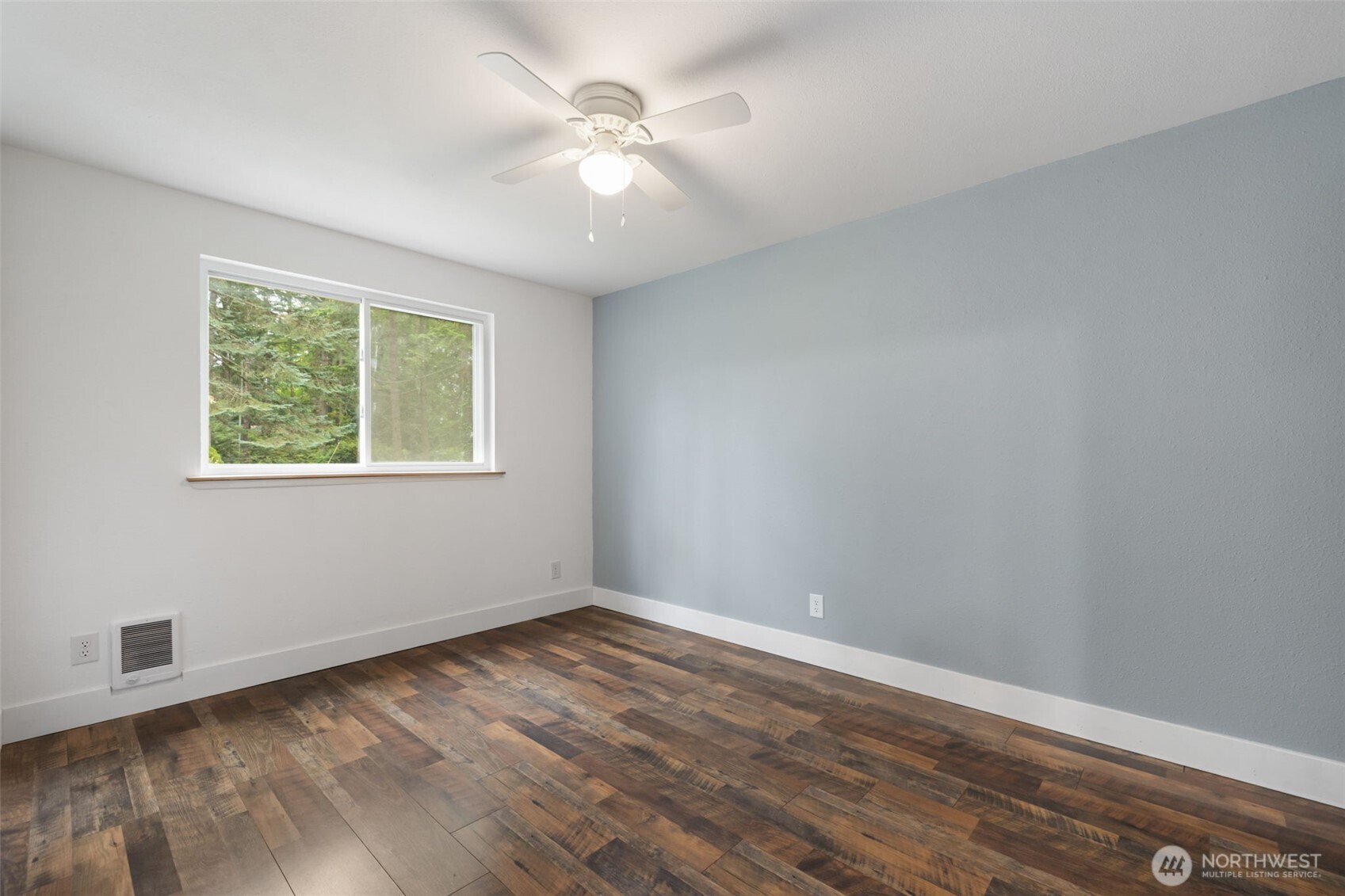 6951 Southeast Olalla Valley Road Port Orchard, WA 98367 - Photo 12 of 40