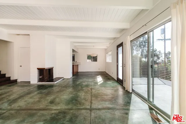 $7,500 | 2042 Sanborn Avenue, Los Angeles, CA 90027