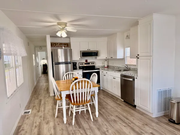 $115,000 | 1601 Highway 441, Unit 108, Okeechobee, FL 34974