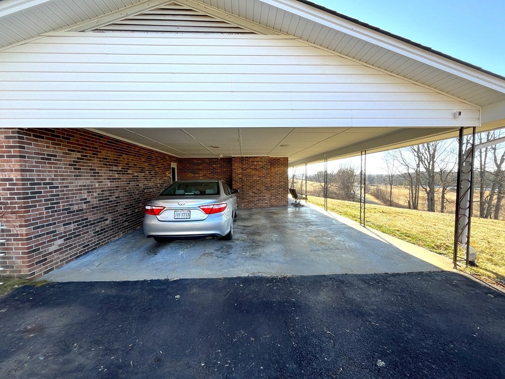 947 Bellspur Road Laurel Fork, VA 24352 - Photo 18 of 41 Gallery Image 18
