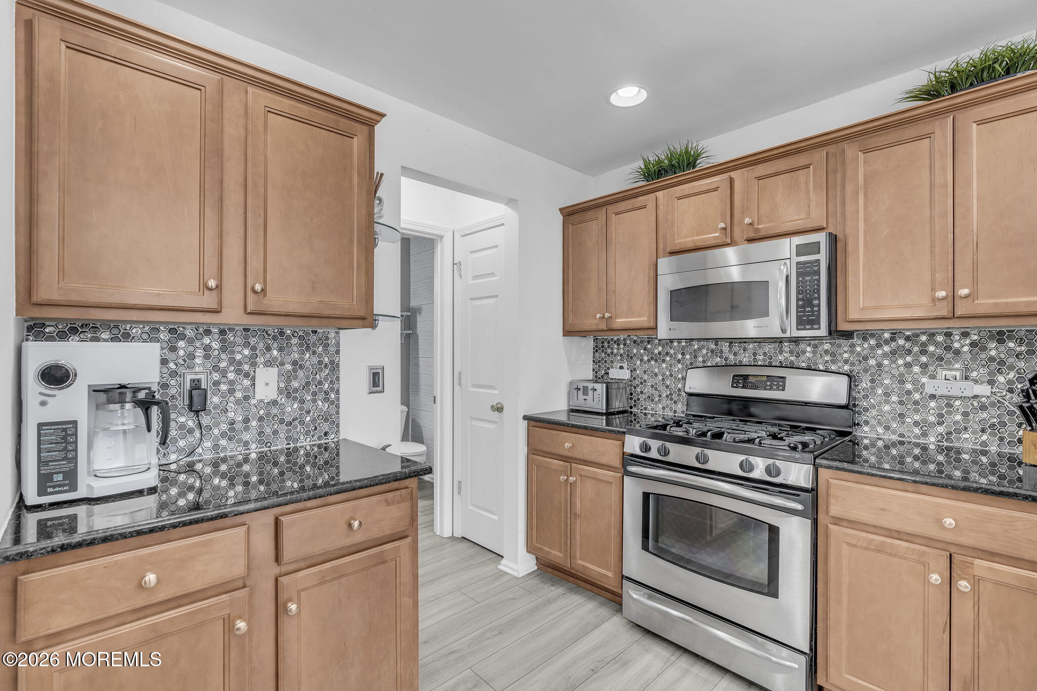 28 Raritan Reach Road South Amboy, NJ 08879 - Photo 17 of 30 18-web-or-mls-DSC08307