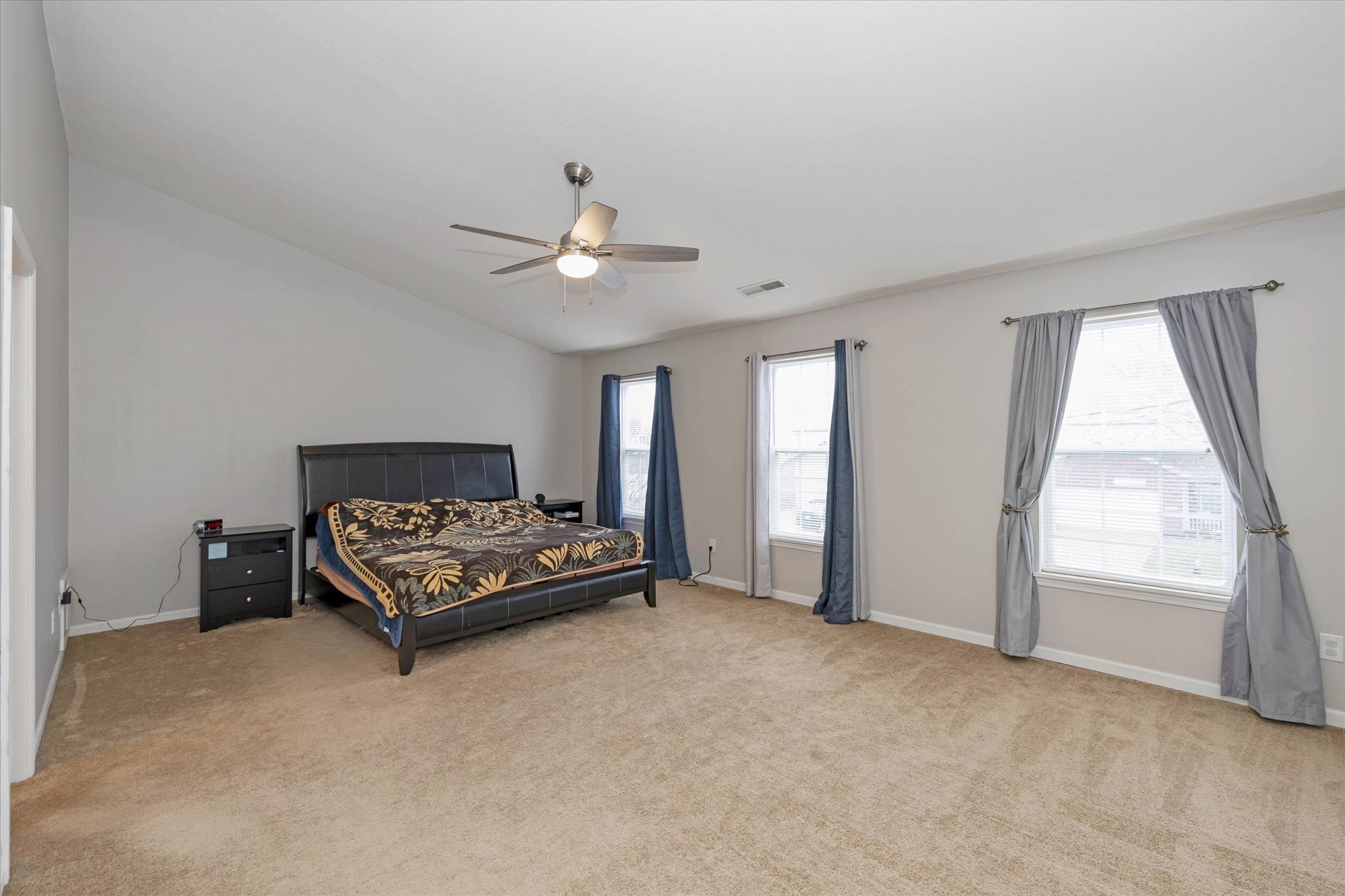 12214 Rambling Road Fishers, IN 46037 - Photo 14 of 25 Gallery Image 14