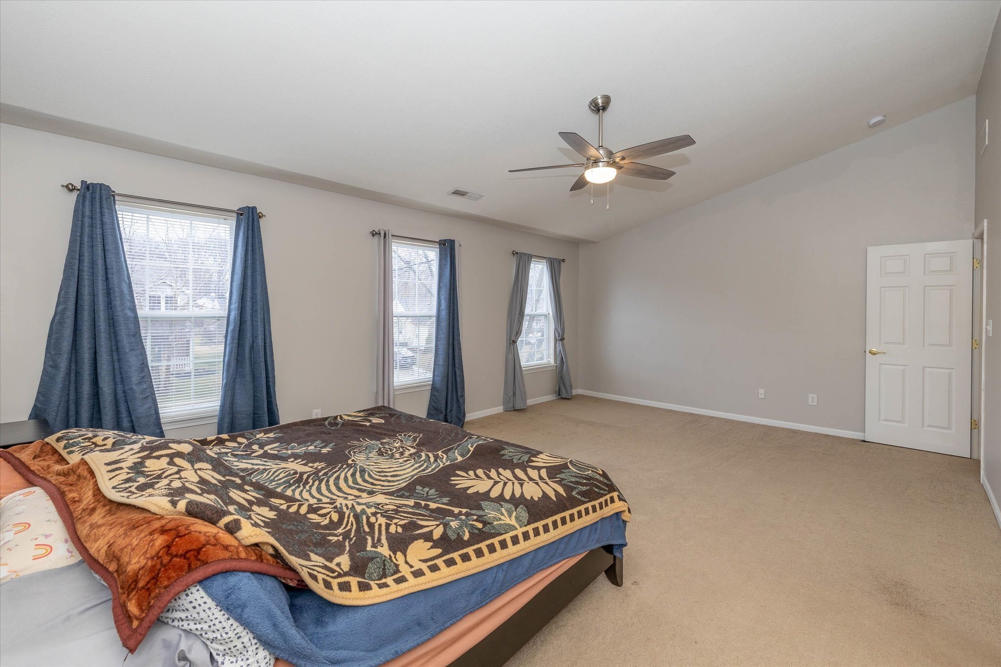 12214 Rambling Road Fishers, IN 46037 - Photo 16 of 25 Gallery Image 16