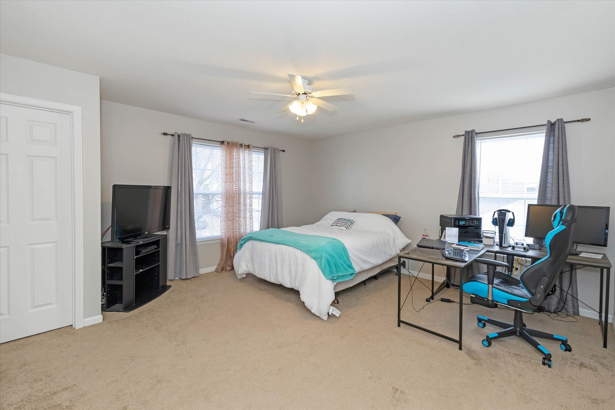 12214 Rambling Road Fishers, IN 46037 - Photo 19 of 25 Gallery Image 19
