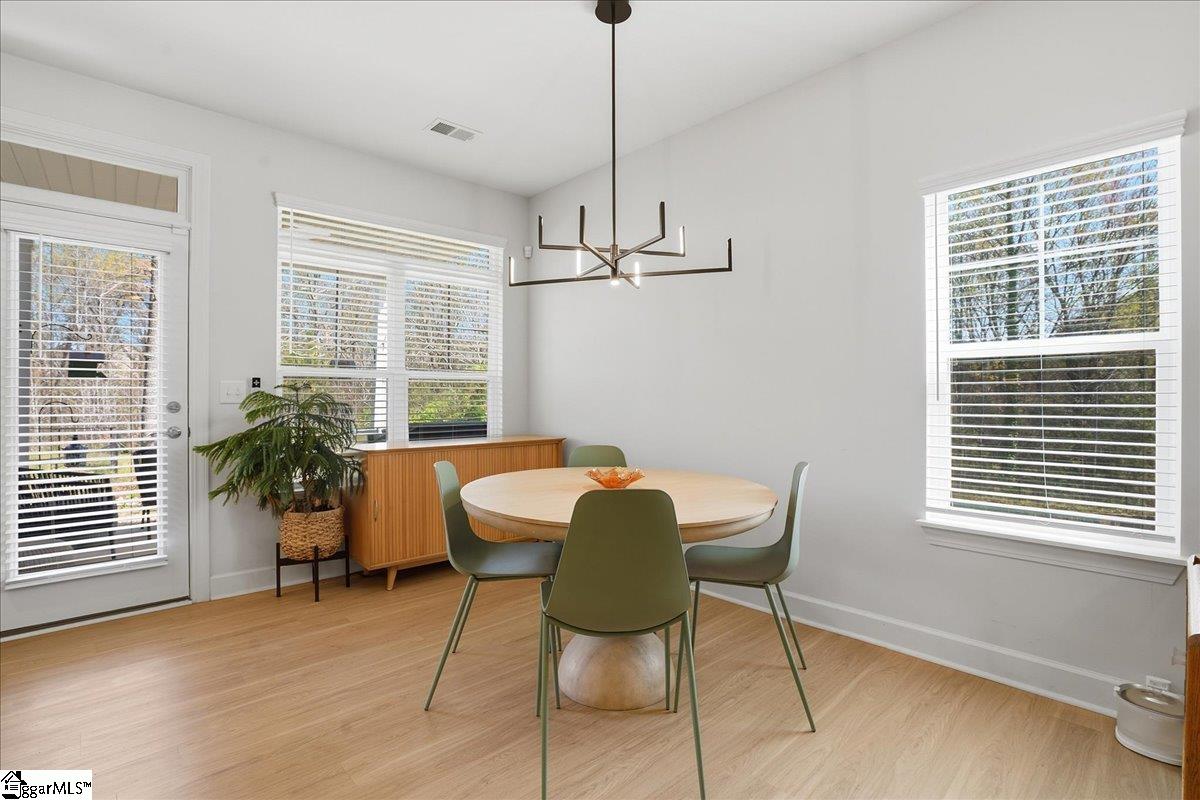 29 Jaycee Court Greenville, SC 29607 - Photo 8 of 31