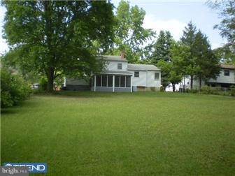 810 Bentley Road Lindenwold, NJ 08021 - Photo 3 of 3 Exterior Back