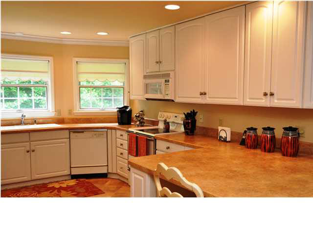 1695 Oak Ridge Lane Washington, IN 47501 - Photo 3 of 23 Gallery Image 3