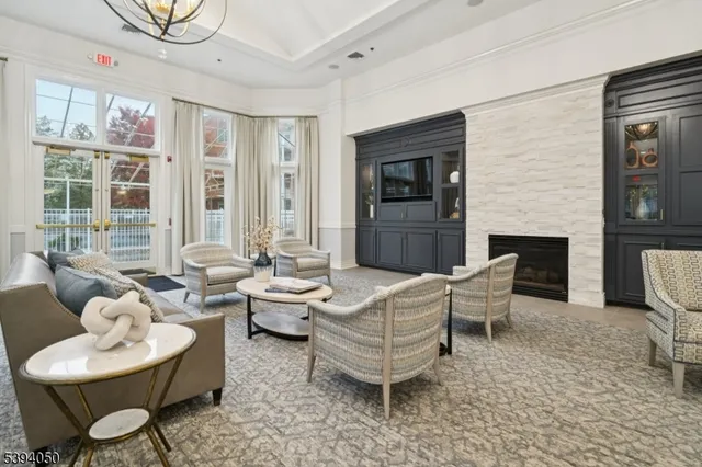 $435,000 | 5101 Pointe Gate Drive, Unit 101, Livingston, NJ 07039