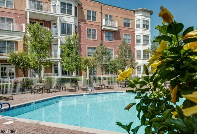 $435,000 | 5101 Pointe Gate Drive, Unit 101, Livingston, NJ 07039