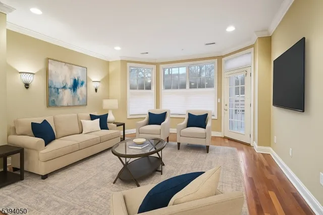 $435,000 | 5101 Pointe Gate Drive, Unit 101, Livingston, NJ 07039