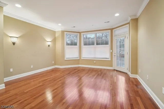 $435,000 | 5101 Pointe Gate Drive, Unit 101, Livingston, NJ 07039