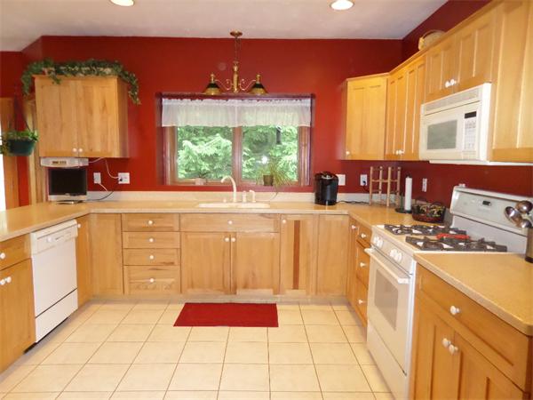 189 South Row Road Townsend, MA 01469 - Photo 3 of 23