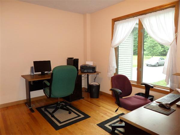 189 South Row Road Townsend, MA 01469 - Photo 7 of 23