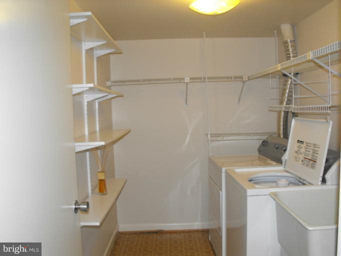 6326 Manchester Way Alexandria, VA 22312 - Photo 13 of 30 Interior (General)