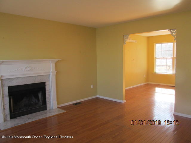 84 Timberline Road Bayville, NJ 08721 - Photo 2 of 10 IMG_8723