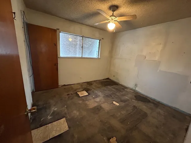 $269,900 | 755 H Street, Parlier, CA 93648