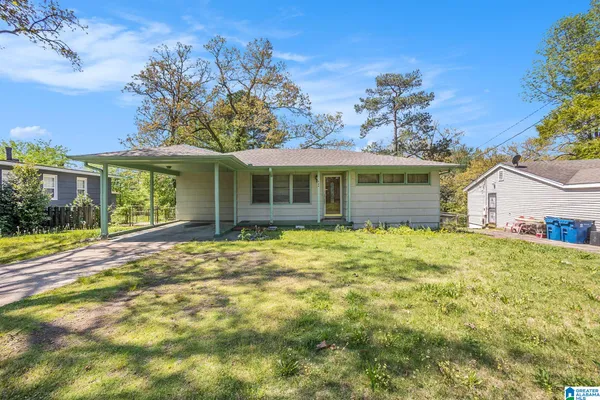 $107,900 | 944 Hillandale Drive, Fairfield, AL 35064