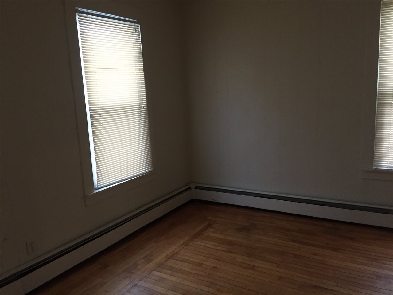 99 Maple Street Rutland, VT 05701 - Photo 11 of 13 Gallery Image 11