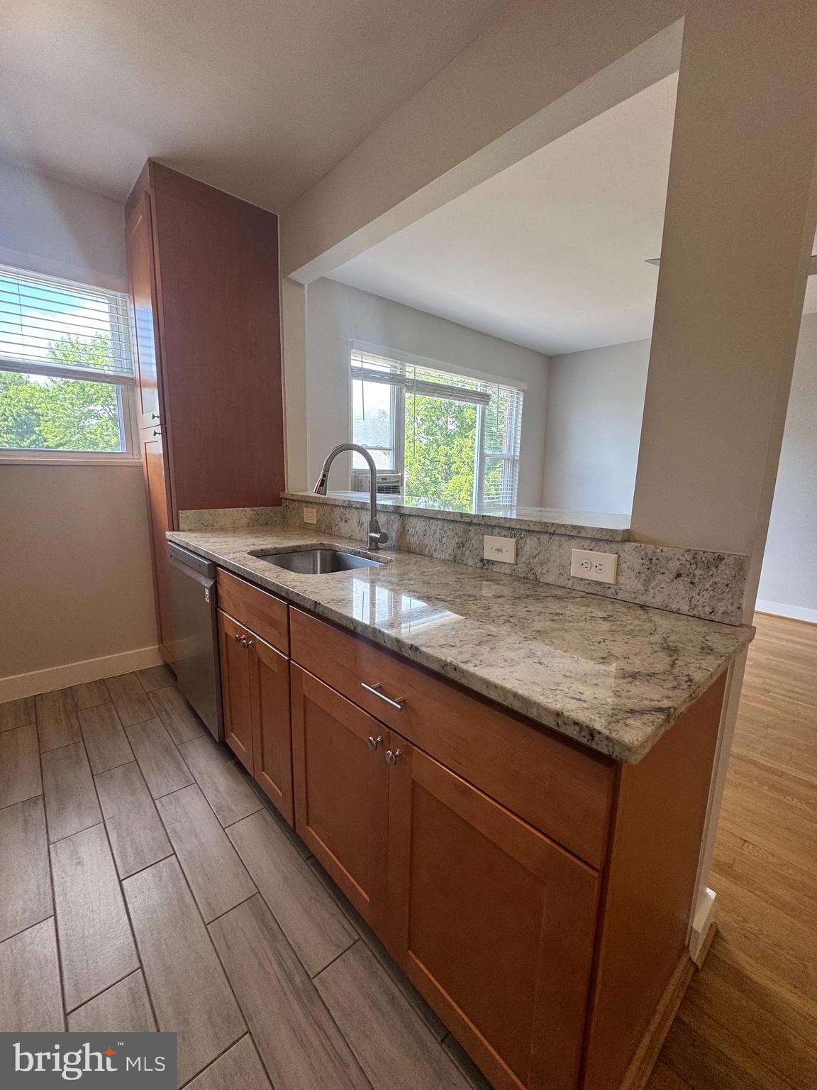 500 South Courthouse Road, Unit 14 Arlington, VA 22204 - Photo 11 of 16