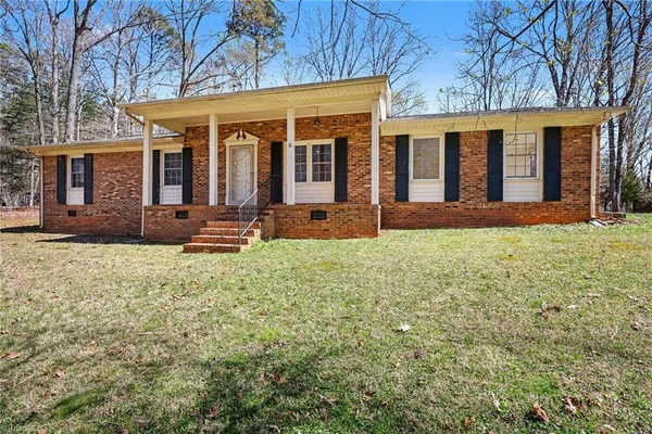 $1,600 | 755 Branchwater Road, Asheboro, NC 27205