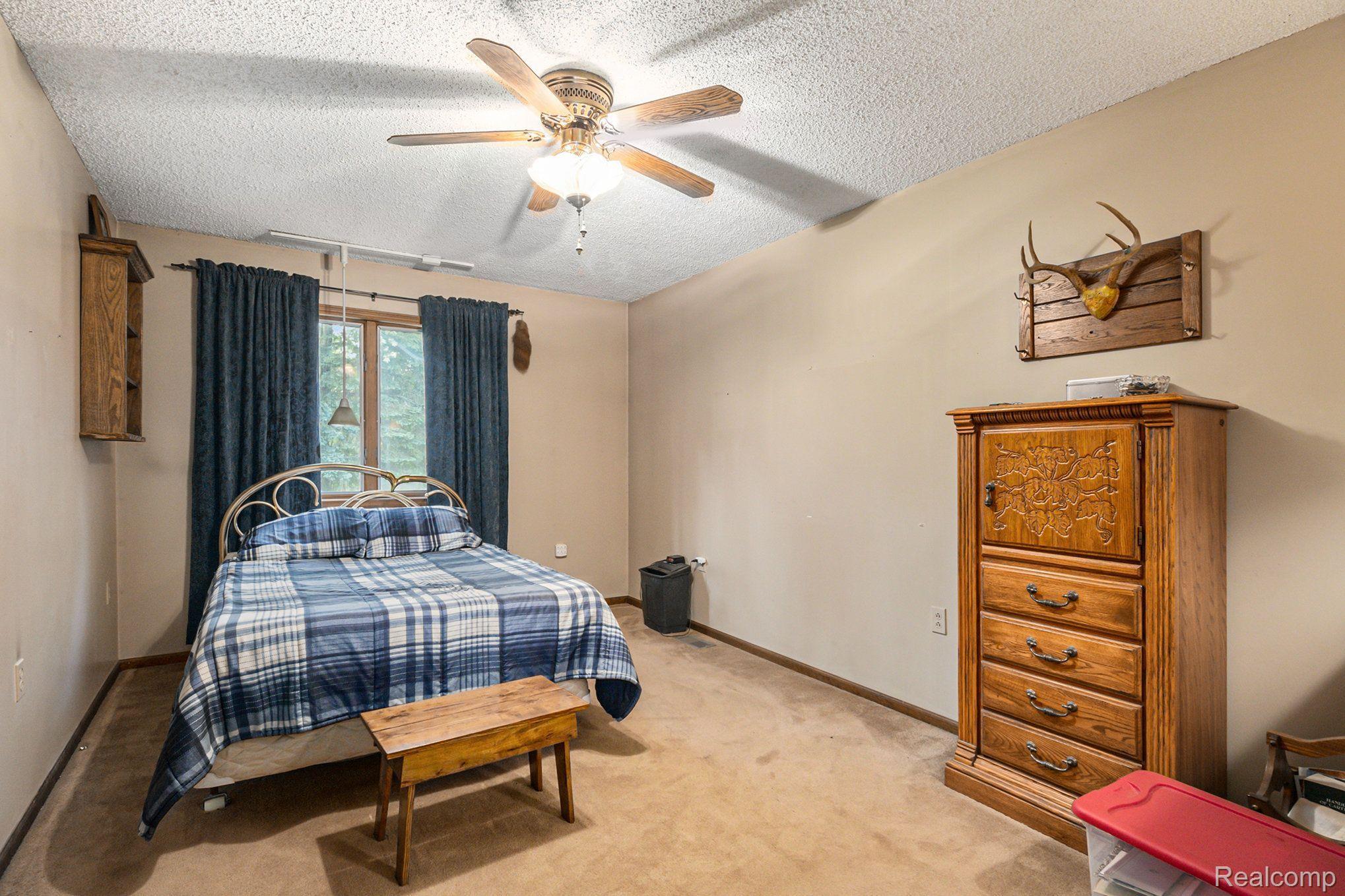 7280 Groveland Road Holly, MI 48442 - Photo 21 of 48 3rd bedroom